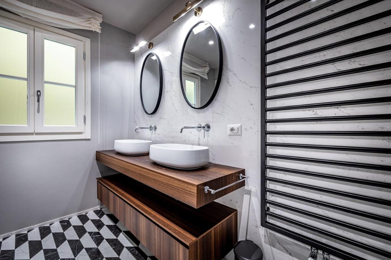 Hs4U Ricasoli Luxury Apartment Near Duomo N. 3 Florence Luaran gambar